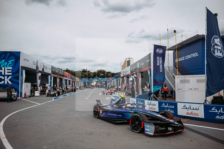 Spacesuit Collections Photo ID 517700, Adam Pigott, Sao Paulo ePrix, Brazil, 07/12/2024 15:05:16