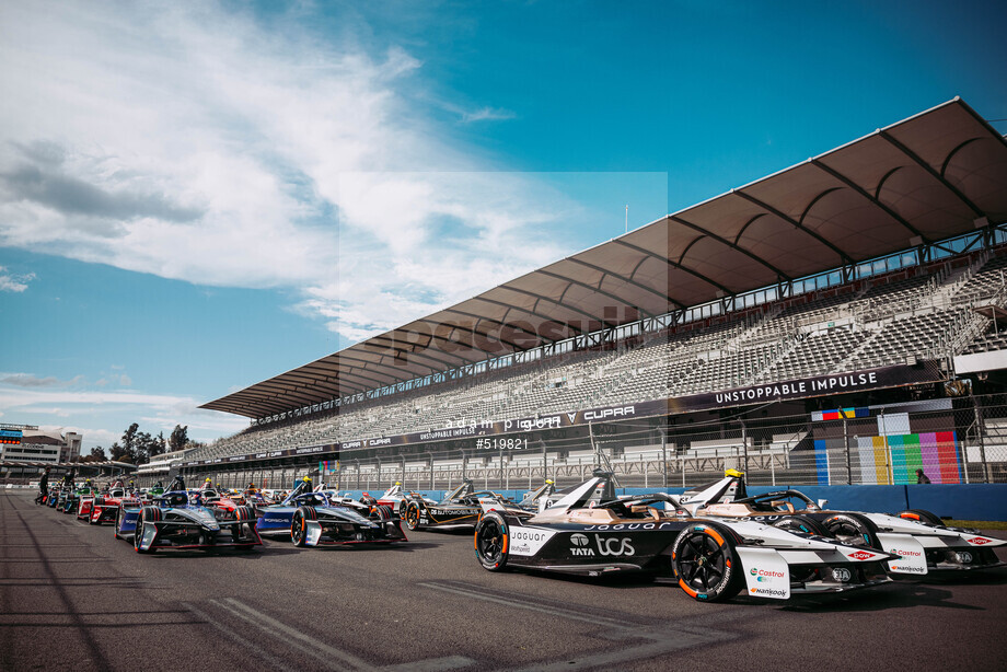 Spacesuit Collections Photo ID 519821, Adam Pigott, Mexico City ePrix, Mexico, 09/01/2025 15:26:59