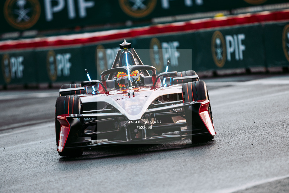 Spacesuit Collections Photo ID 522096, Adam Pigott, Mexico City ePrix, Mexico, 11/01/2025 07:33:17