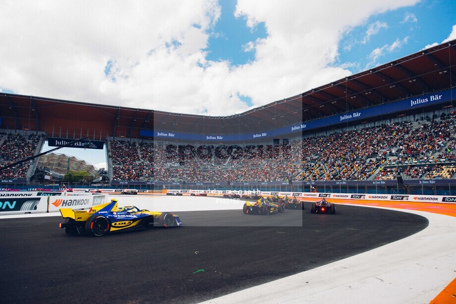 Spacesuit Collections Photo ID 522152, Paddy McGrath, Mexico City ePrix, Mexico, 11/01/2025 14:06:06