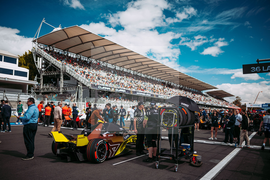 Spacesuit Collections Photo ID 522272, Adam Pigott, Mexico City ePrix, Mexico, 11/01/2025 13:41:23