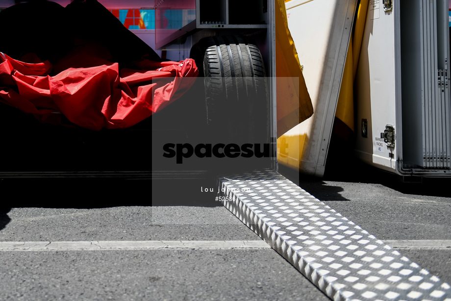 Spacesuit Collections Photo ID 52586, Lou Johnson, Santiago ePrix, Chile, 04/02/2018 14:39:21