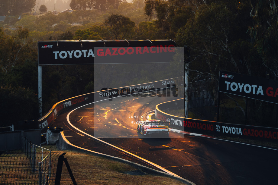 Spacesuit Collections Photo ID 528285, Levi Erb, Bathurst 12 Hour International, Australia, 02/02/2025 05:30:07