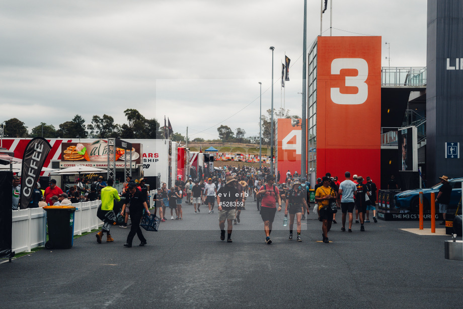 Spacesuit Collections Photo ID 528359, Levi Erb, Bathurst 12 Hour International, Australia, 31/01/2025 11:30:16