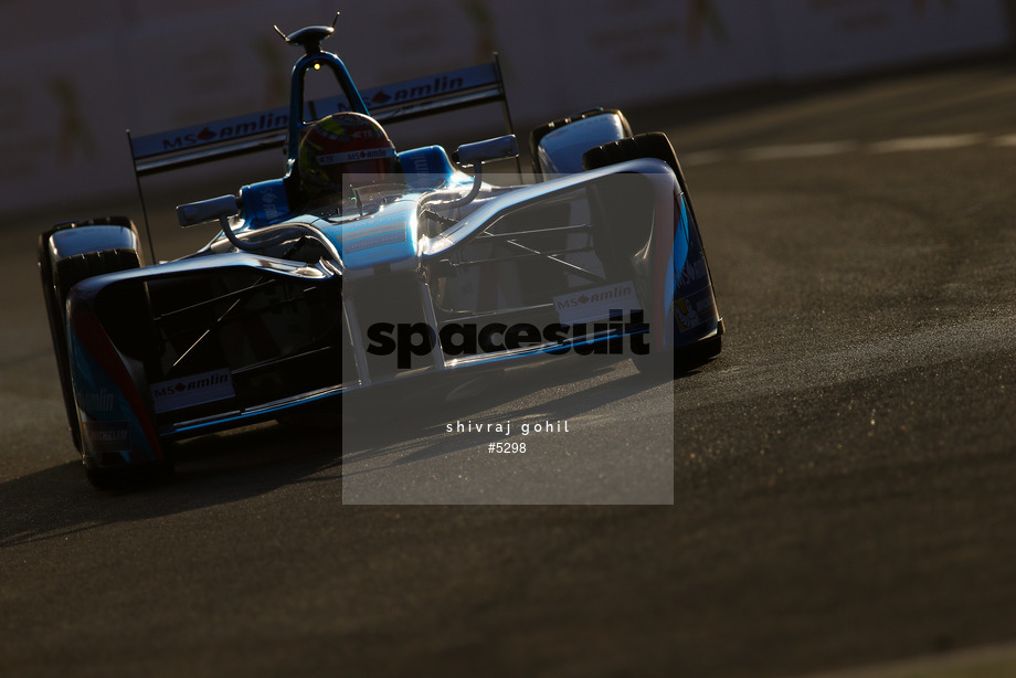 Spacesuit Collections Photo ID 5298, Shivraj Gohil, Marrakesh ePrix, Morocco, 12/11/2016 08:01:14