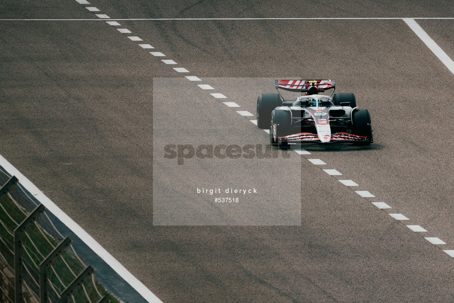 Spacesuit Collections Photo ID 537518, Birgit Dieryck, Formula 1 Aramco Pre-season Testing, Bahrain, 26/02/2025 10:47:10