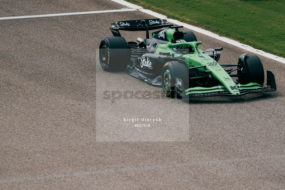 Spacesuit Collections Photo ID 537519, Birgit Dieryck, Formula 1 Aramco Pre-season Testing, Bahrain, 26/02/2025 10:47:20