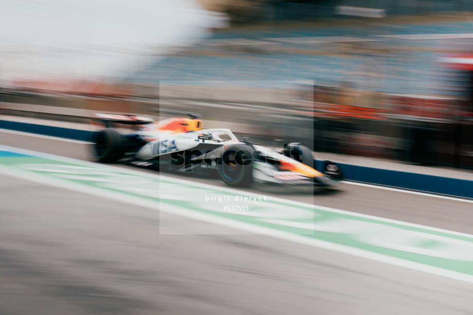 Spacesuit Collections Photo ID 537555, Birgit Dieryck, Formula 1 Aramco Pre-season Testing, Bahrain, 26/02/2025 15:26:58