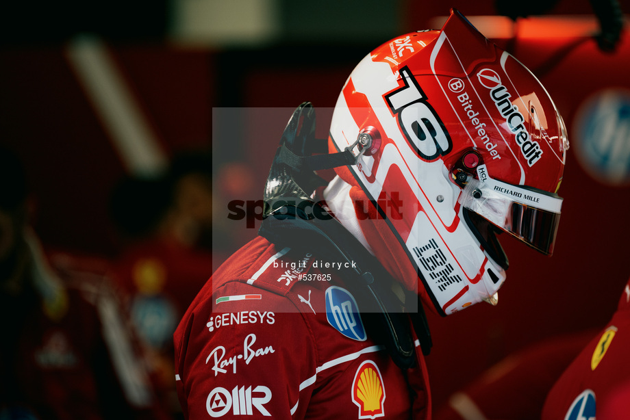 Spacesuit Collections Photo ID 537625, Birgit Dieryck, Formula 1 Aramco Pre-season Testing, Bahrain, 26/02/2025 15:15:14