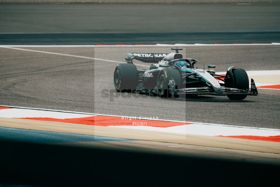 Spacesuit Collections Photo ID 537671, Birgit Dieryck, Formula 1 Aramco Pre-season Testing, Bahrain, 27/02/2025 10:31:52