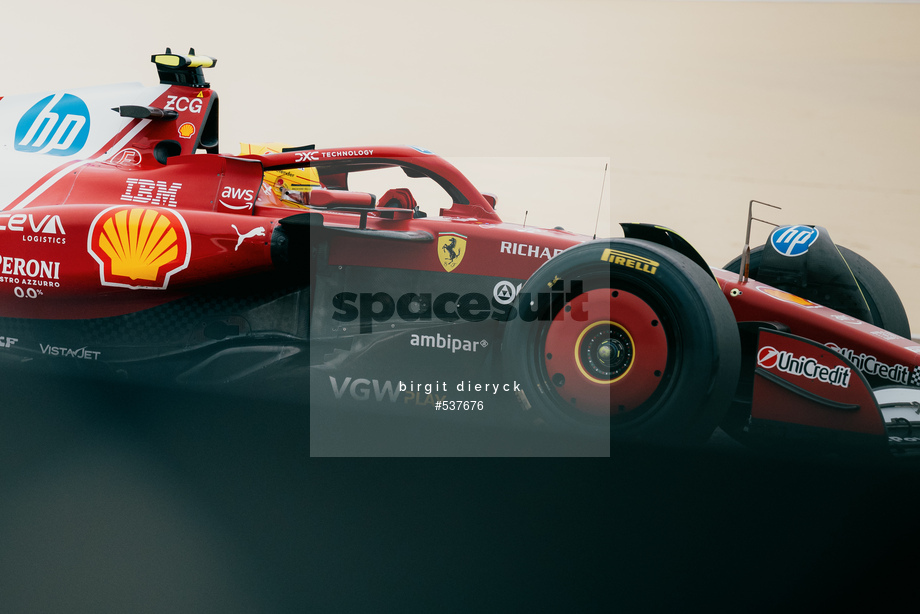 Spacesuit Collections Photo ID 537676, Birgit Dieryck, Formula 1 Aramco Pre-season Testing, Bahrain, 27/02/2025 10:43:37