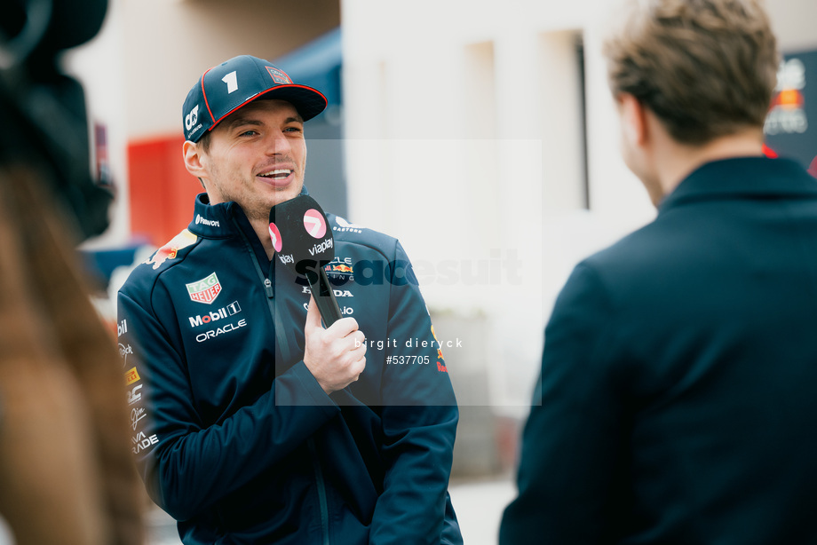 Spacesuit Collections Photo ID 537705, Birgit Dieryck, Formula 1 Aramco Pre-season Testing, Bahrain, 27/02/2025 14:50:47