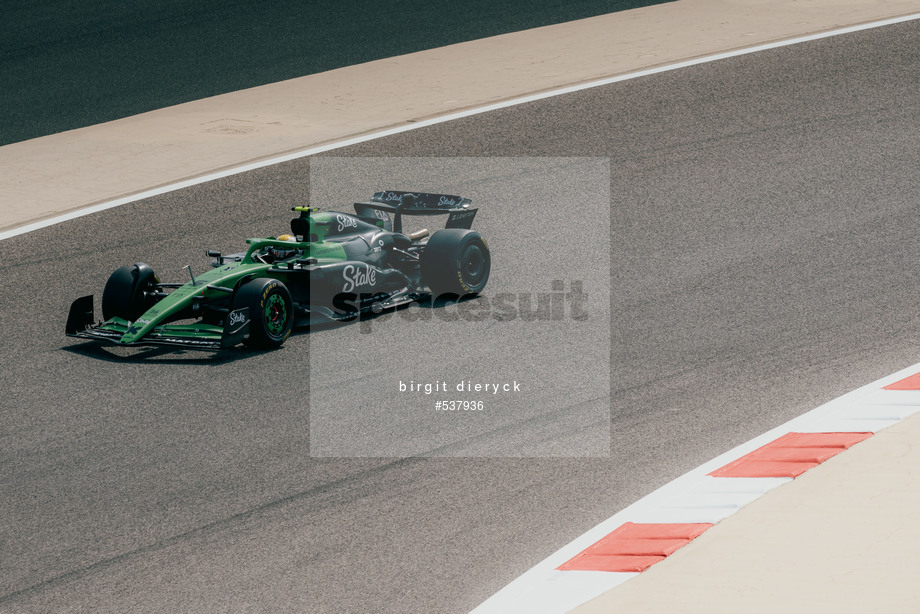 Spacesuit Collections Photo ID 537936, Birgit Dieryck, Formula 1 Aramco Pre-season Testing, Bahrain, 28/02/2025 10:31:49