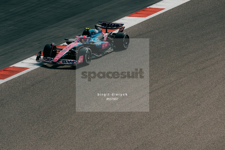 Spacesuit Collections Photo ID 537937, Birgit Dieryck, Formula 1 Aramco Pre-season Testing, Bahrain, 28/02/2025 10:31:57