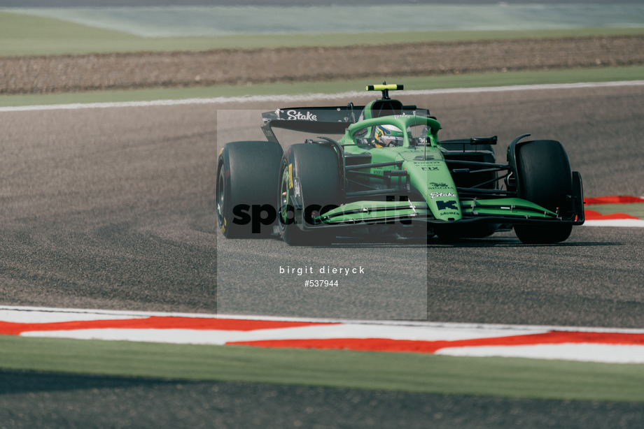 Spacesuit Collections Photo ID 537944, Birgit Dieryck, Formula 1 Aramco Pre-season Testing, Bahrain, 28/02/2025 11:00:39