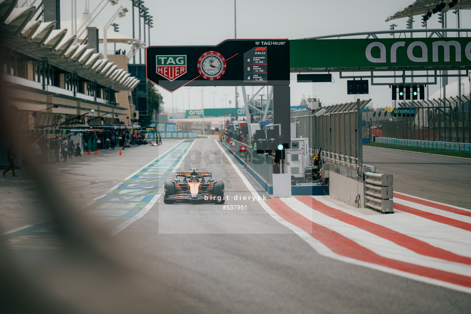 Spacesuit Collections Photo ID 537951, Birgit Dieryck, Formula 1 Aramco Pre-season Testing, Bahrain, 28/02/2025 11:18:44