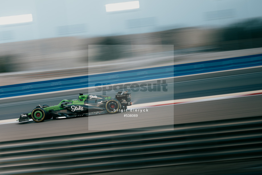 Spacesuit Collections Photo ID 538069, Birgit Dieryck, Formula 1 Aramco Pre-season Testing, Bahrain, 28/02/2025 17:22:10