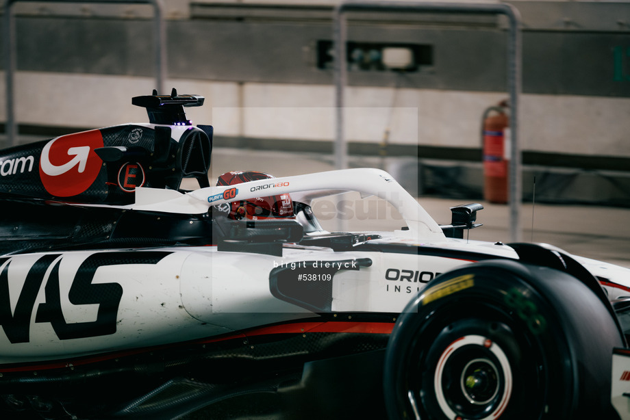 Spacesuit Collections Photo ID 538109, Birgit Dieryck, Formula 1 Aramco Pre-season Testing, Bahrain, 26/02/2025 19:06:43