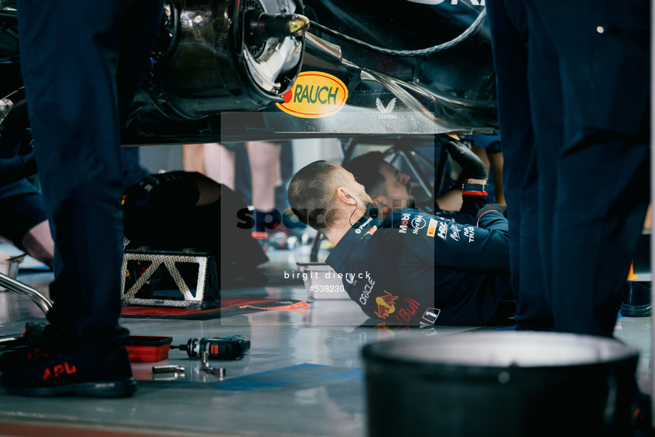 Spacesuit Collections Photo ID 538230, Birgit Dieryck, Formula 1 Aramco Pre-season Testing, Bahrain, 26/02/2025 18:41:34