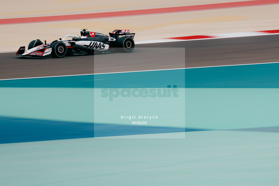 Spacesuit Collections Photo ID 538238, Birgit Dieryck, Formula 1 Aramco Pre-season Testing, Bahrain, 27/02/2025 15:33:02