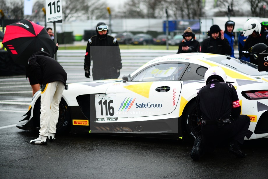 Spacesuit Collections Photo ID 61314, Jamie Sheldrick, British GT Rounds 1-2, UK, 02/04/2018 11:47:29