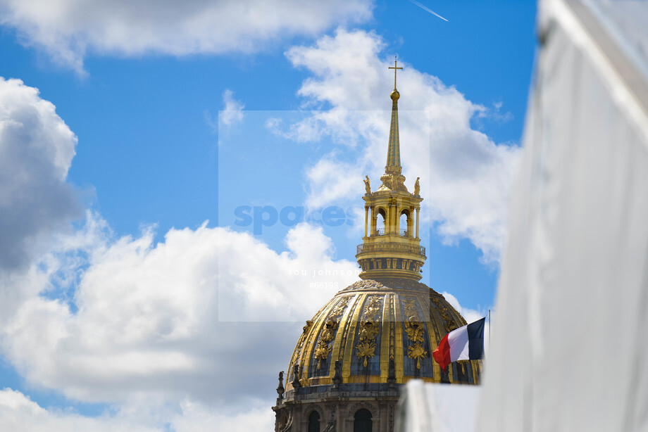 Spacesuit Collections Photo ID 66198, Lou Johnson, Paris ePrix, France, 26/04/2018 12:16:23