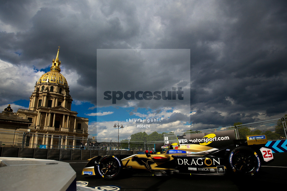 Spacesuit Collections Photo ID 66424, Shivraj Gohil, Paris ePrix, France, 27/04/2018 17:25:16