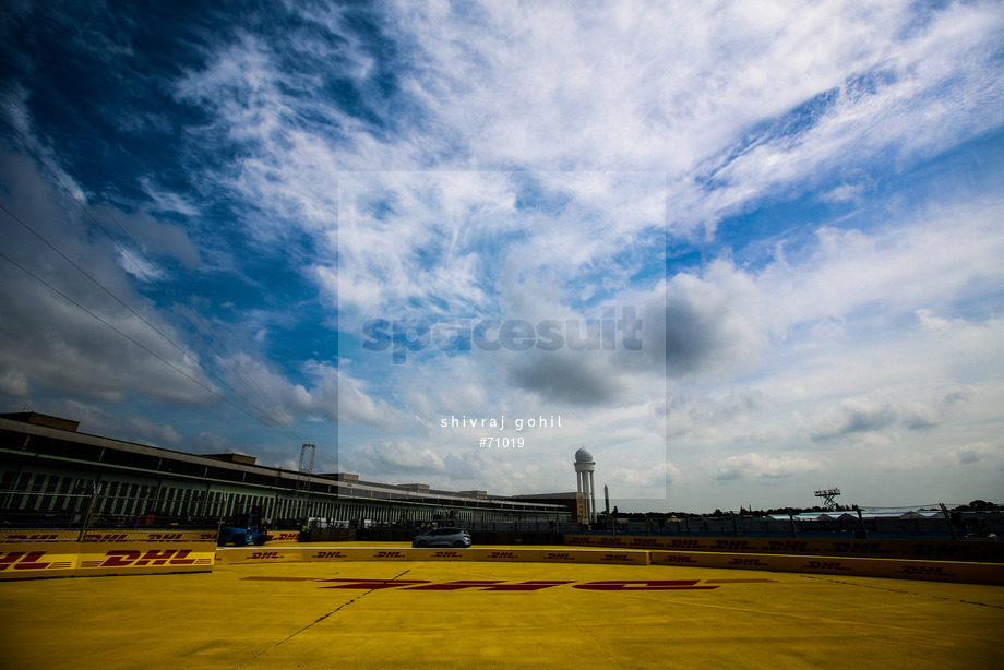 Spacesuit Collections Photo ID 71019, Shivraj Gohil, Berlin ePrix, Germany, 17/05/2018 12:01:21