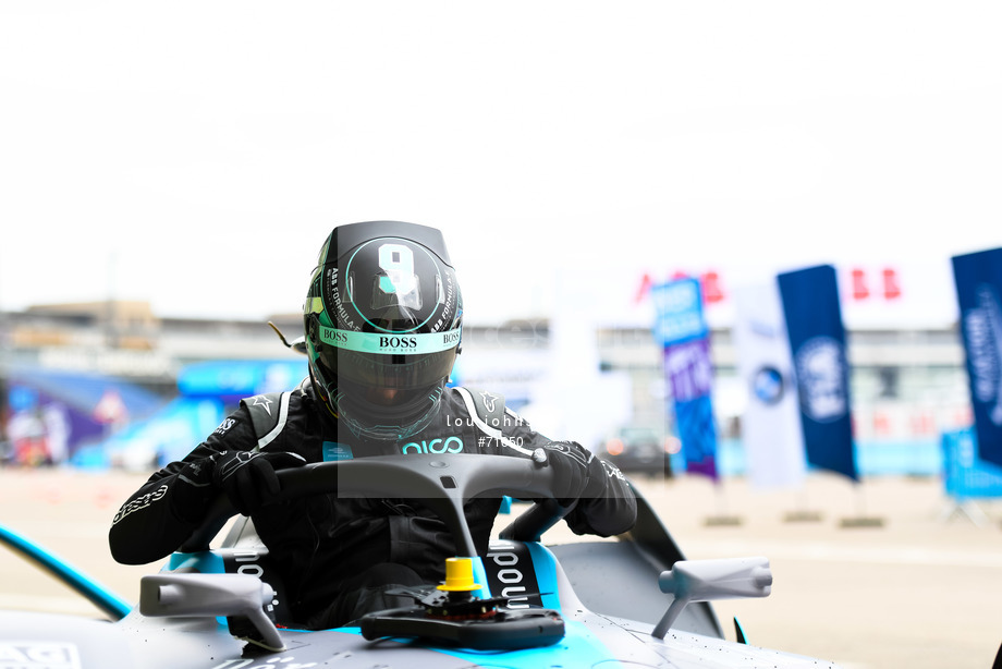 Spacesuit Collections Photo ID 71650, Lou Johnson, Berlin ePrix, Germany, 18/05/2018 11:13:17