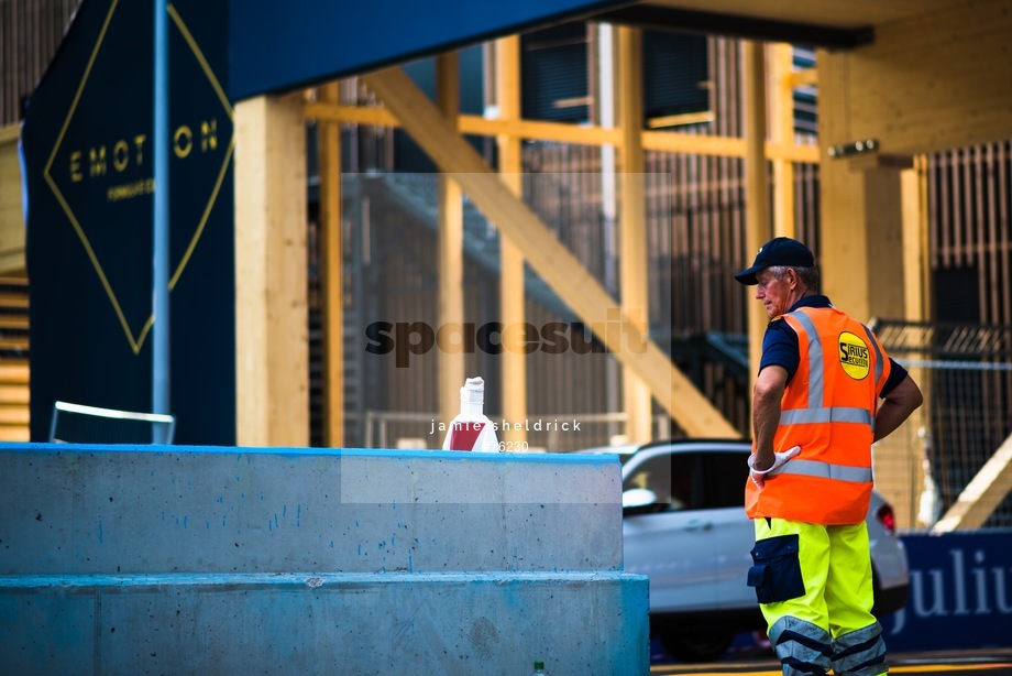 Spacesuit Collections Photo ID 76230, Jamie Sheldrick, Zurich ePrix, Switzerland, 06/06/2018 19:00:38