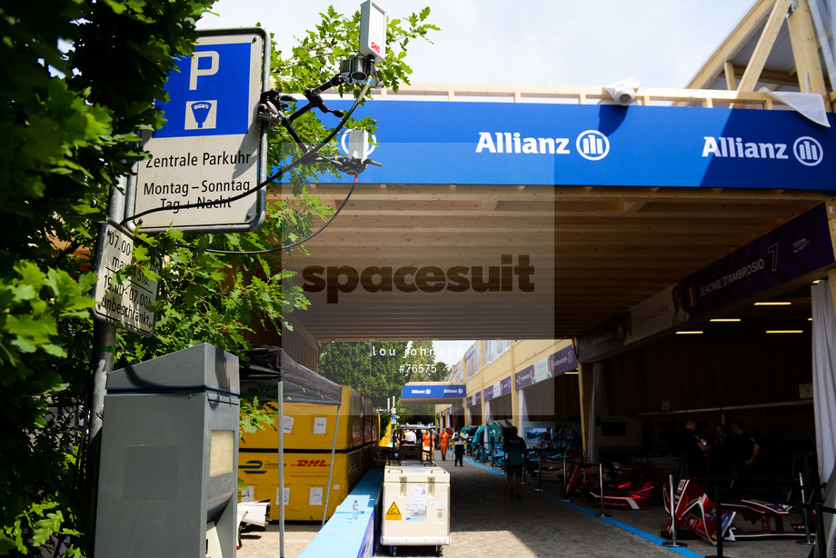 Spacesuit Collections Photo ID 76575, Lou Johnson, Zurich ePrix, Switzerland, 08/06/2018 11:25:04