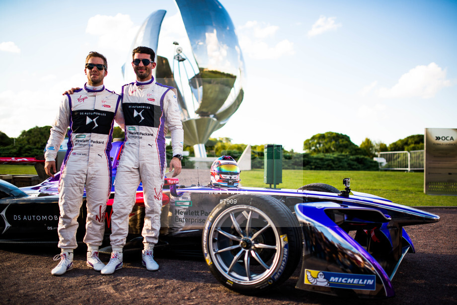 Spacesuit Collections Photo ID 7909, Nat Twiss, Buenos Aires ePrix, Argentina, 15/02/2017 21:30:23