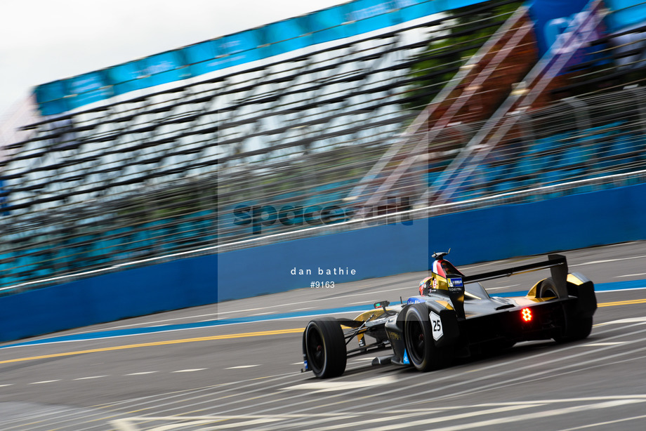 Spacesuit Collections Photo ID 9163, Dan Bathie, Buenos Aires ePrix, Argentina, 18/02/2017 07:07:43