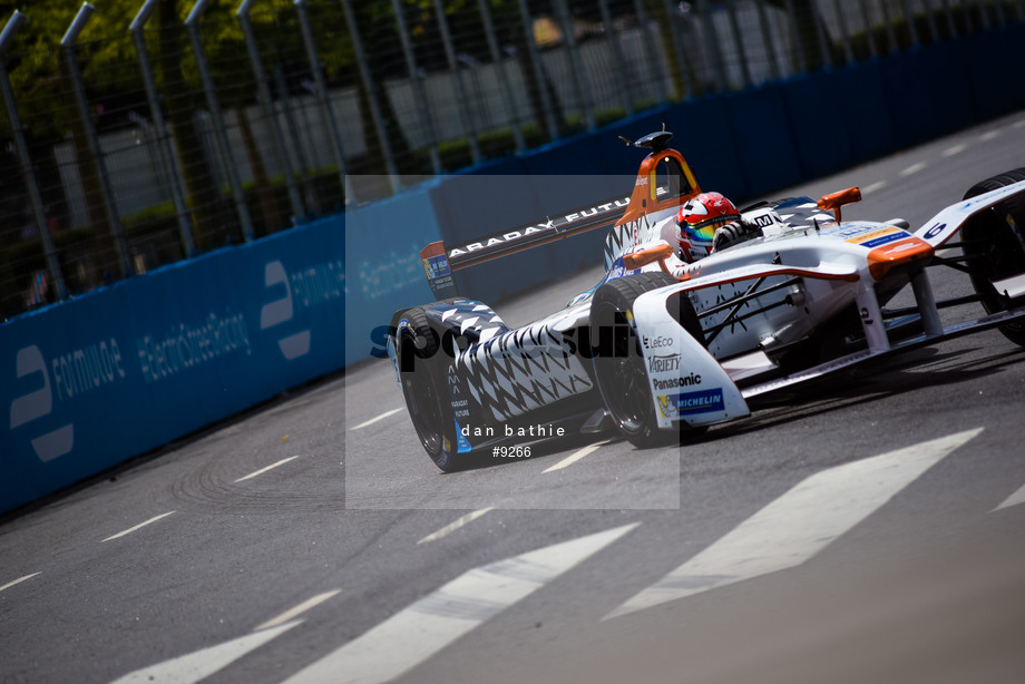 Spacesuit Collections Photo ID 9266, Dan Bathie, Buenos Aires ePrix, Argentina, 18/02/2017 12:27:49