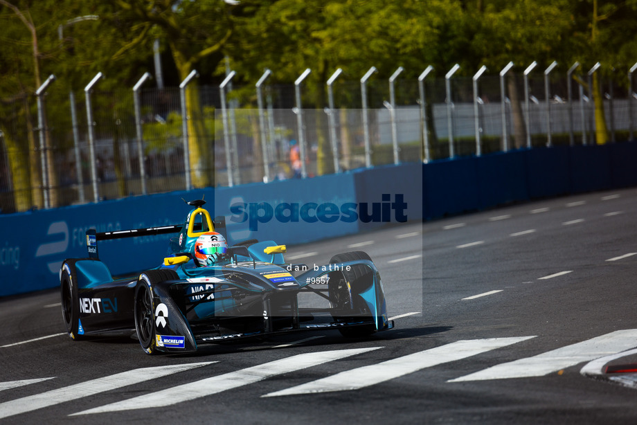 Spacesuit Collections Photo ID 9557, Dan Bathie, Buenos Aires ePrix, Argentina, 18/02/2017 15:35:10