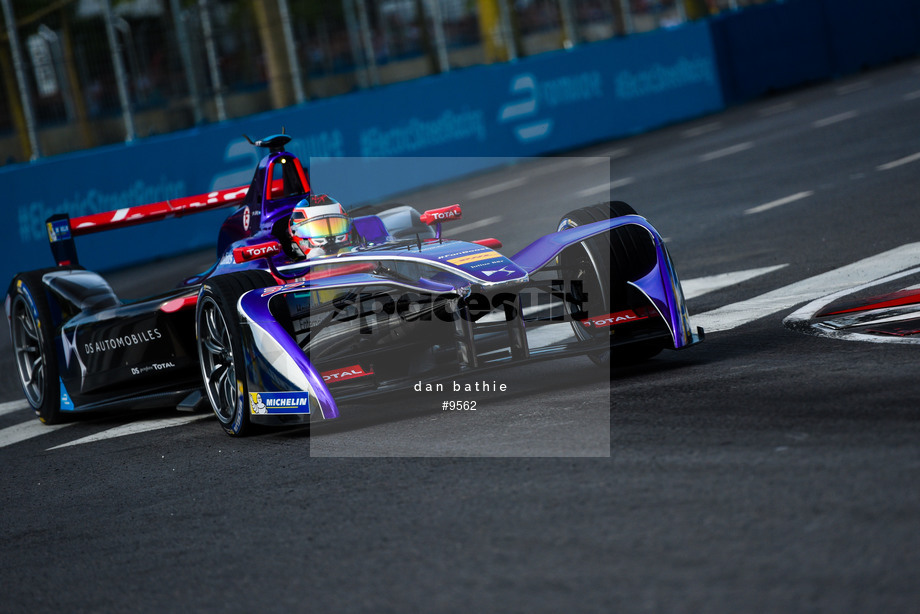 Spacesuit Collections Photo ID 9562, Dan Bathie, Buenos Aires ePrix, Argentina, 18/02/2017 15:36:42