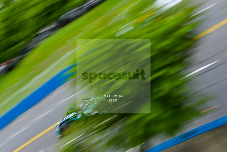 Spacesuit Collections Photo ID 9933, Nat Twiss, Buenos Aires ePrix, Argentina, 18/02/2017 10:40:02