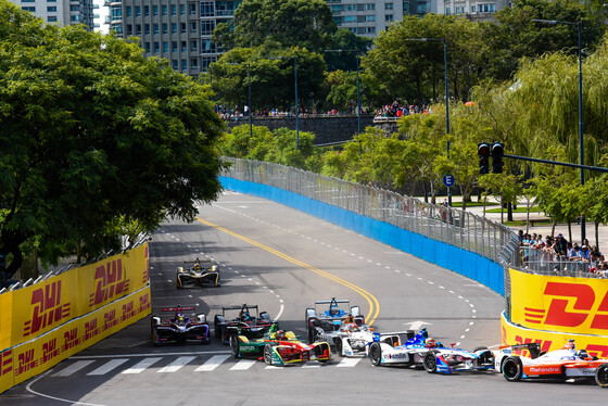 Spacesuit Collections Photo ID 9536, Dan Bathie, Buenos Aires ePrix, Argentina, 18/02/2017 15:04:11