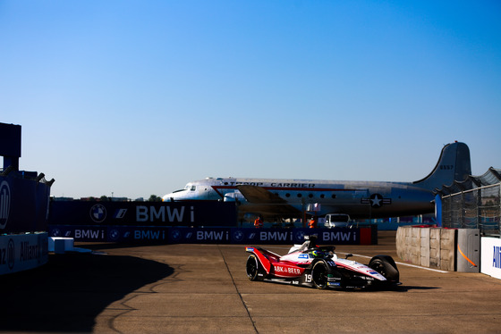 Spacesuit Collections Photo ID 202286, Shiv Gohil, Berlin ePrix, Germany, 12/08/2020 09:16:12