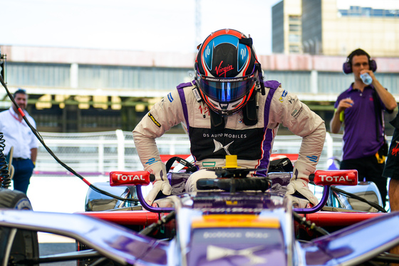 Spacesuit Collections Photo ID 26099, Lou Johnson, Berlin ePrix, Germany, 09/06/2017 11:23:56