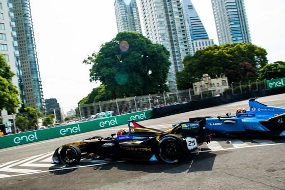 Spacesuit Collections Photo ID 9650, Nat Twiss, Buenos Aires ePrix, Argentina, 18/02/2017 16:03:41