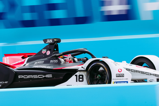 Spacesuit Collections Photo ID 204518, Shiv Gohil, Berlin ePrix, Germany, 13/08/2020 12:13:00