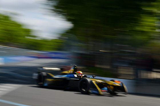 Spacesuit Collections Photo ID 22466, Lou Johnson, Paris ePrix, France, 20/05/2017 12:23:37