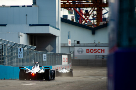 Spacesuit Collections Photo ID 253191, Peter Minnig, New York City ePrix, United States, 10/07/2021 08:02:00