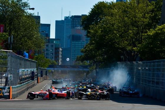 Spacesuit Collections Photo ID 41466, Nat Twiss, Montreal ePrix, Canada, 30/07/2017 16:02:11