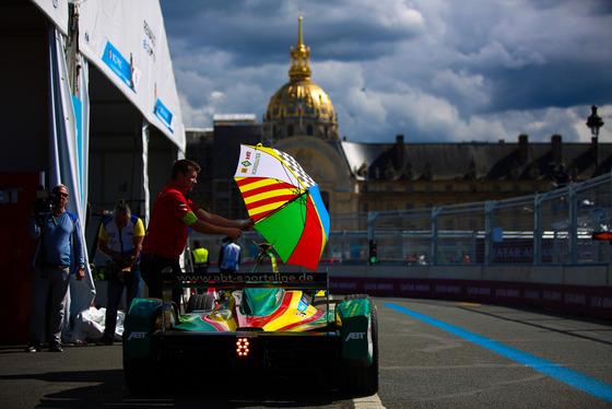 Spacesuit Collections Photo ID 23248, Shivraj Gohil, Paris ePrix, France, 20/05/2017 16:42:44