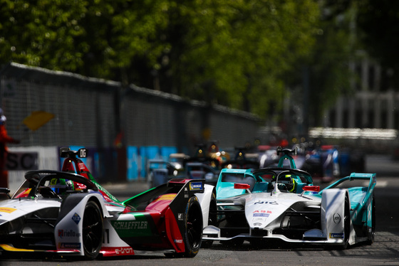 Spacesuit Collections Photo ID 142111, Shivraj Gohil, Paris ePrix, France, 27/04/2019 16:04:08