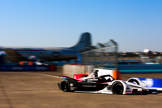 Spacesuit Collections Photo ID 202273, Shiv Gohil, Berlin ePrix, Germany, 12/08/2020 09:19:15