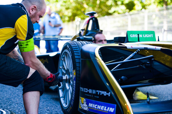 Spacesuit Collections Photo ID 8435, Nat Twiss, Buenos Aires ePrix, Argentina, 17/02/2017 09:18:01