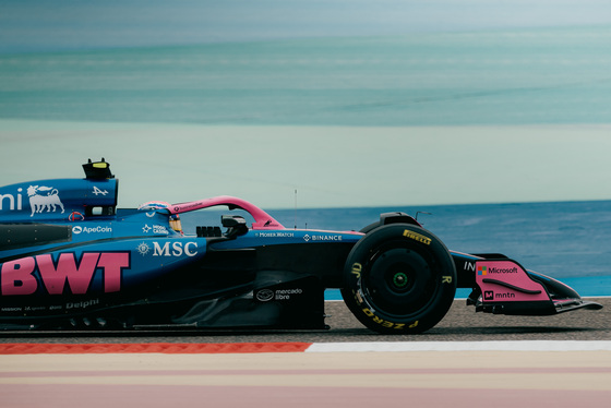 Spacesuit Collections Photo ID 537544, Birgit Dieryck, Formula 1 Aramco Pre-season Testing, Bahrain, 26/02/2025 11:46:56